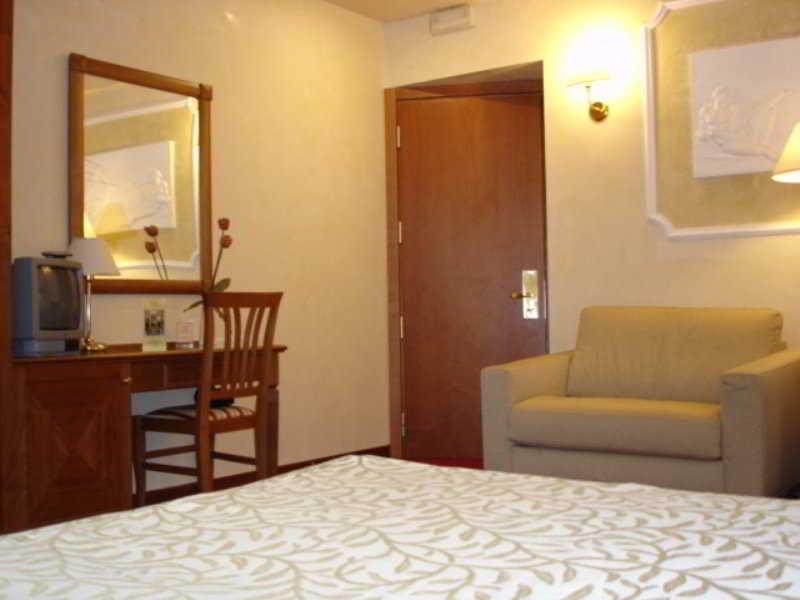 Hotel Solis Roma Habitación foto